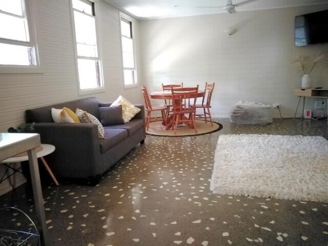 Rowes Bay QLD Hervey Bay Accommodation