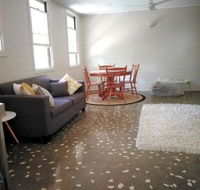 Stranded Nowhere to Stay Sanitised Apartment Sleeps 4 Netflix Wifi Pool - Hervey Bay Accommodation