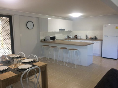 Stretton Lane - Hervey Bay Accommodation 2