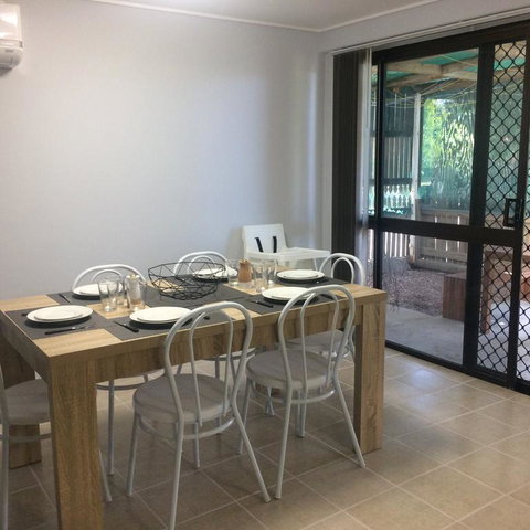 Stretton Lane - Hervey Bay Accommodation 3