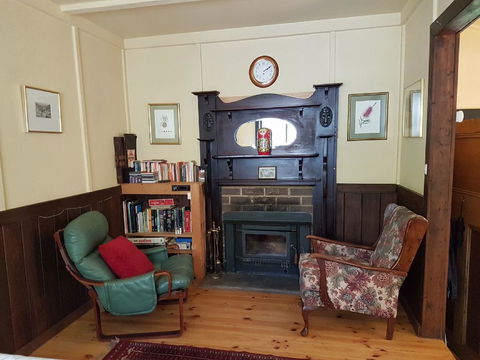 Stringer's Cottage - Hervey Bay Accommodation 3