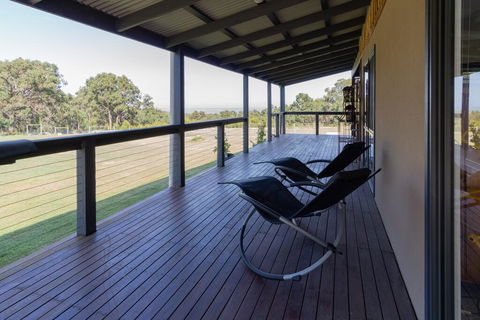 Studio 165 Hidden Gem On 50 Acres With Bay Views - Hervey Bay Accommodation 0