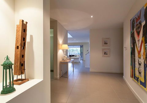 Stunning Beachside Home Minutes From Coolum Beach - Tourism Hervey Bay 2