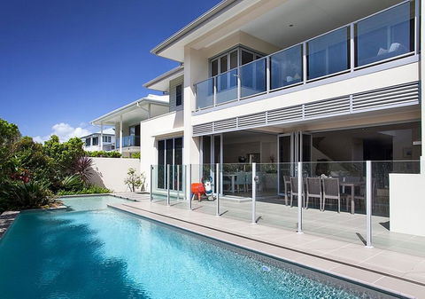 Stunning Beachside Home Minutes From Coolum Beach - Tourism Hervey Bay 0