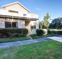 Stunning Holiday Townhouse - Hervey Bay Accommodation