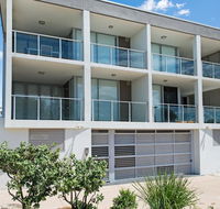Stunning surfside apartment - Boyd St Woorim