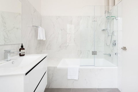 STUNNING SYDNEY HOME 7 - Hervey Bay Accommodation 3