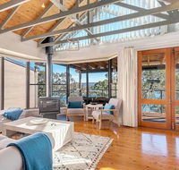 STUNNING WATERFRONT ESCAPE AT DALEYS POINT - Tourism Hervey Bay
