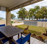 Stunning Waterfront Home with pool - Sylvan Beach Esp Bellara - Hervey Bay Accommodation