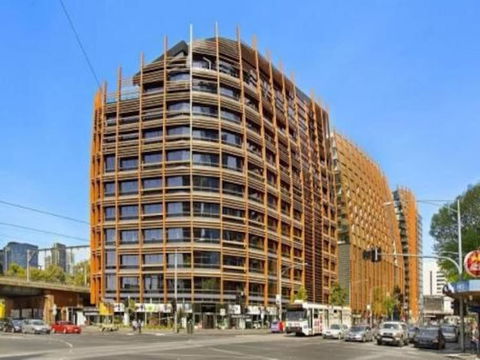 Stylish 1 Bedroom Apartment Amazing City Views - Hervey Bay Accommodation 3