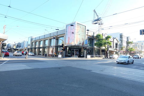 Stylish Apartment - Hervey Bay Accommodation 1