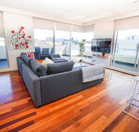 Stylish Modern 3BD Retreat at an Amazing Location - Hervey Bay Accommodation