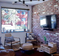 Stylish Modern Apartment Located In Marrickville - Tourism Hervey Bay