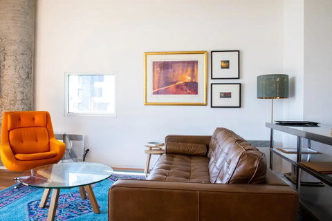 Stylish Warehouse Convert 2 Bedroom Apartment - Tourism Hervey Bay 0