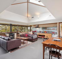 Summer House - Tourism Hervey Bay