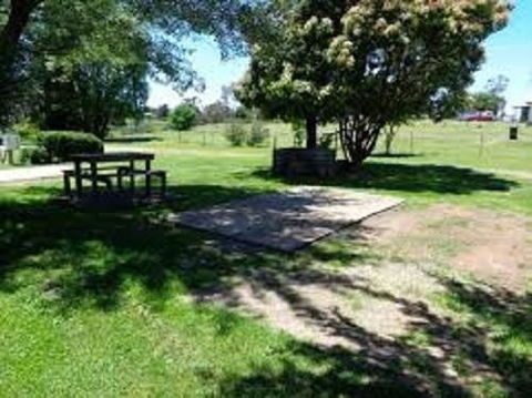 Summit Cabin - Hervey Bay Accommodation 2