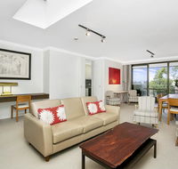 Sunny and Spacious Two Bedroom Apartment - SPF13