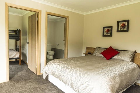 Sunny Gum - Hervey Bay Accommodation 1