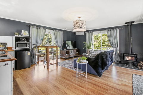 SUNNYDELL - Hervey Bay Accommodation 2