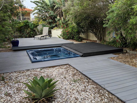 Sunset On Birubi' - Pet Friendly, Air Con, Water Views, WIFI And Outdoor Spa - Hervey Bay Accommodation 0