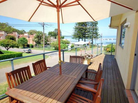 Sunset Place' 1/29 Sunset Boulevard- Gorgeous Townhouse So Close To The Water - Tourism Hervey Bay 0