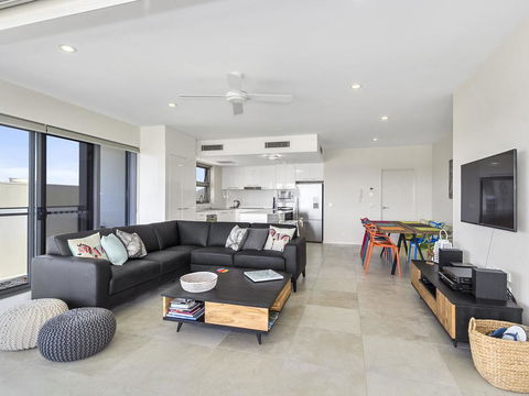 Surf 101 On Cabarita Beach - Hervey Bay Accommodation 2