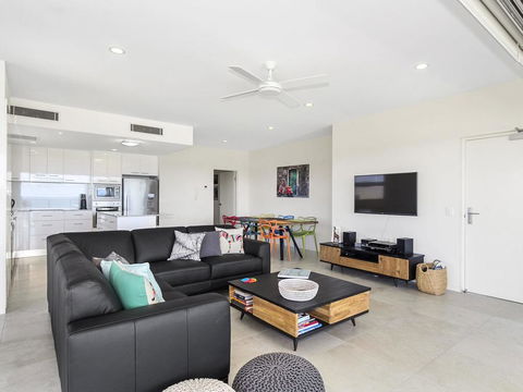 Surf 101 On Cabarita Beach - Hervey Bay Accommodation 1