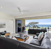 Surf 101 on Cabarita Beach - Hervey Bay Accommodation