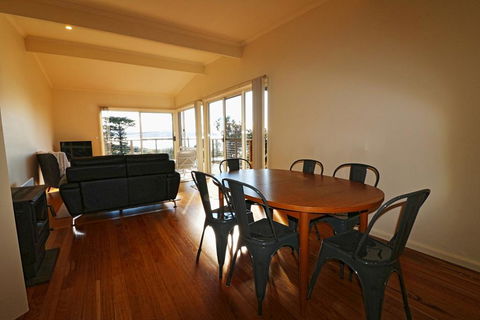 Surfside - Hervey Bay Accommodation 1