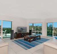 Surfside  Shellys - East Ballina