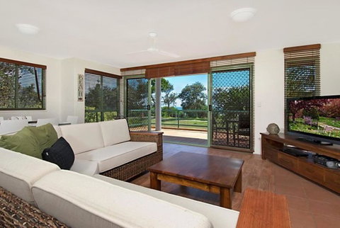 Surfside Byron Bay - Hervey Bay Accommodation 2