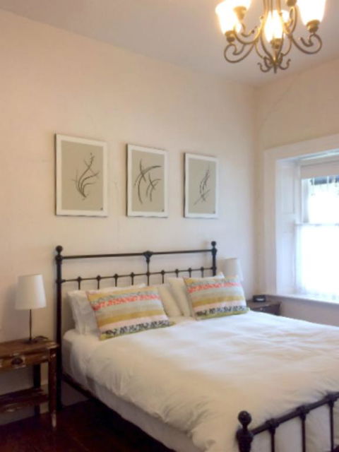 Surgeon's Cottage - Tourism Hervey Bay 3
