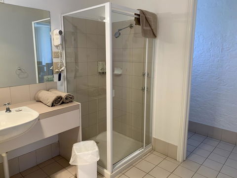 Swaggers Motor Inn - Tourism Hervey Bay 2