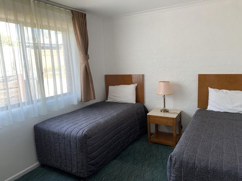 Swaggers Motor Inn - Tourism Hervey Bay 1