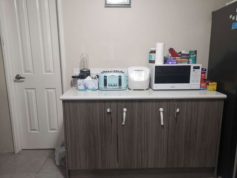 Swan House - Hervey Bay Accommodation 1