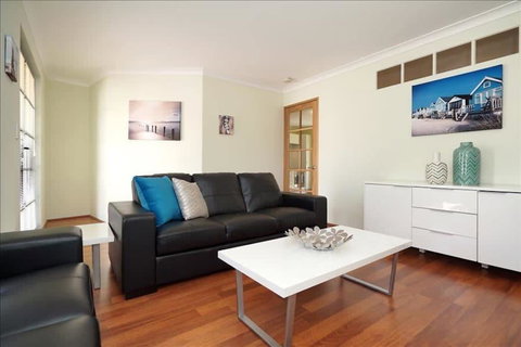 Swan River Applecross Heathcote Park 1BR Villa - Hervey Bay Accommodation 0