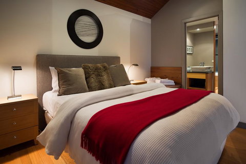 Swiss Mt Villa 5 Balneo - Hervey Bay Accommodation 2