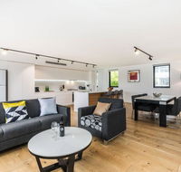 Sydney Townhouse with Parking and Deck - Hervey Bay Accommodation