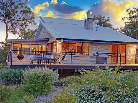 Sydney View - 70km From Sydney, 1000km From Care! - Hervey Bay Accommodation 1