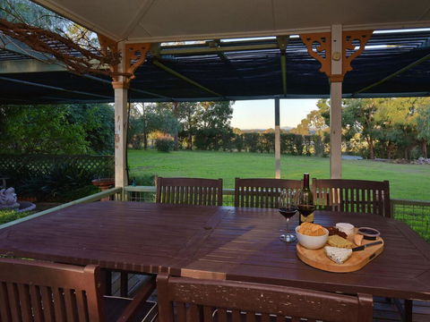Tabitha Hill Homestead - Tourism Hervey Bay 1