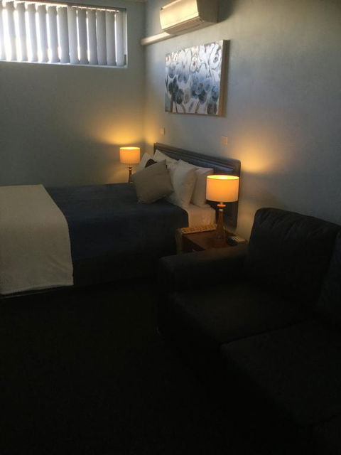 Tall Timbers Motel - Hervey Bay Accommodation 0