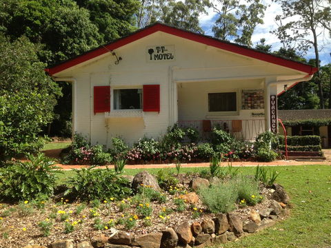 Tall Trees Motel Mountain Retreat - Hervey Bay Accommodation 3