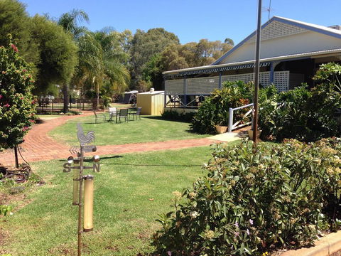 Tambo Mill Motel & Caravan Park - Hervey Bay Accommodation 1