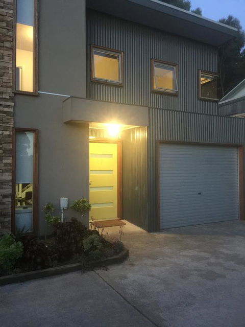 Tangles - Hervey Bay Accommodation 0