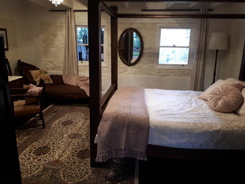 Tanilba House - Hervey Bay Accommodation 1