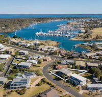 Tanjil - A stroll from the water in Paynesville - Hervey Bay Accommodation