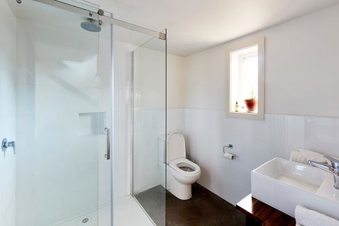 Tarndwarncoort - Farmer's Cottage - Hervey Bay Accommodation 2