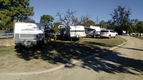 Taroom Caravan & Tourist Park - Hervey Bay Accommodation 2
