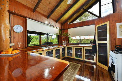 Tea Tree Cottage - Hervey Bay Accommodation 0