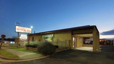 Tenterfield Motor Inn - Hervey Bay Accommodation 0